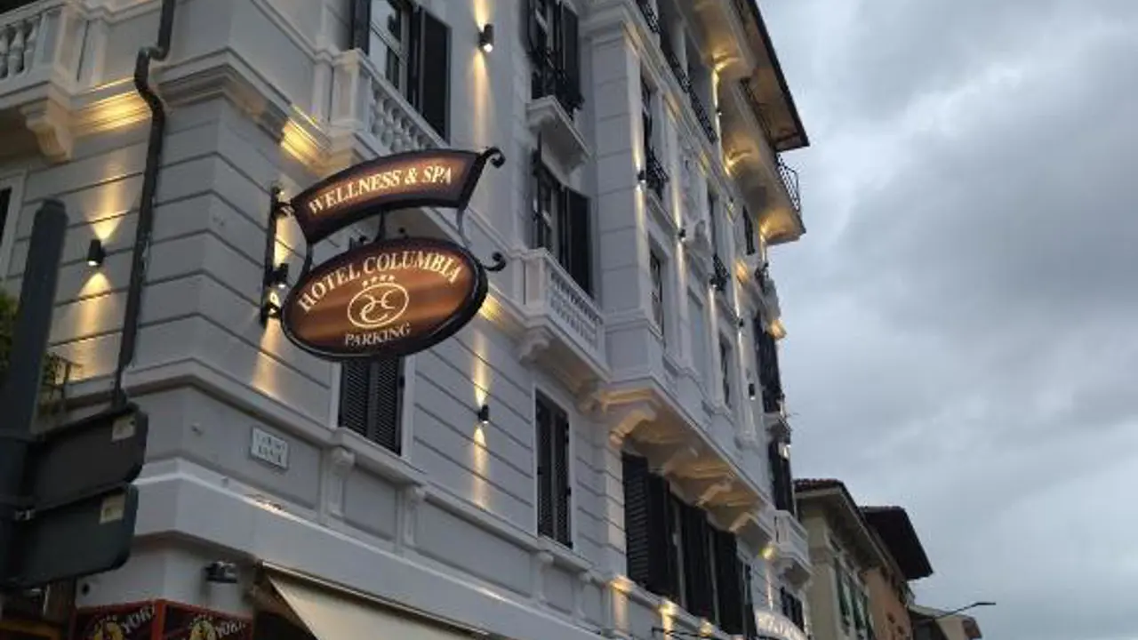 Columbia Esterno 2 Ex 179X134 H