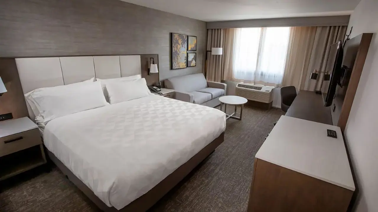 Doubletree By Hilton, Buena Park Bedroom