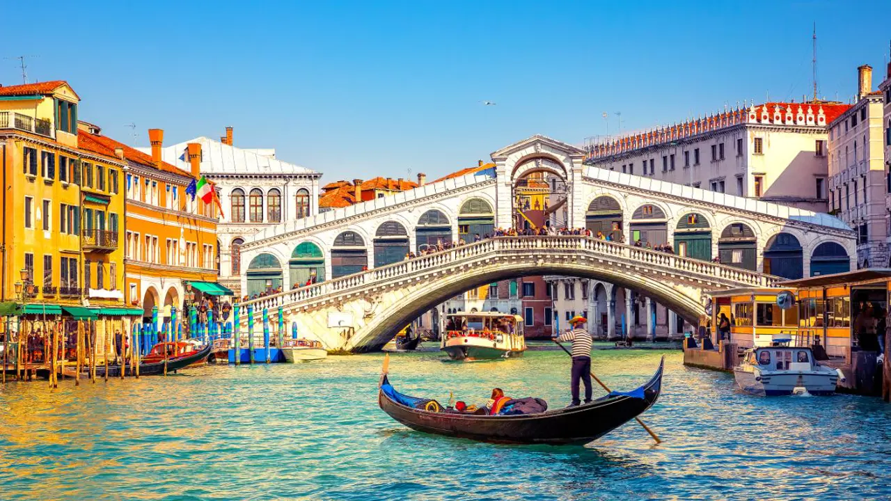 Rialto Bridge, Venice, Italy