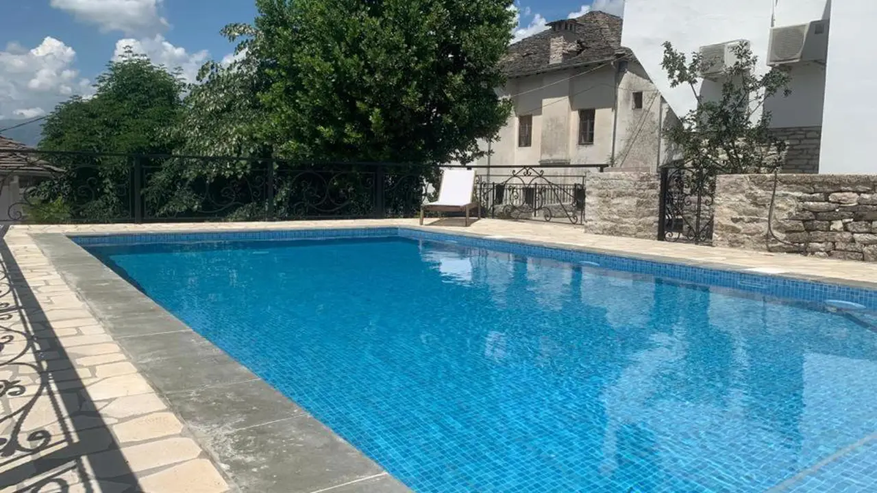 Hotel Gjirokastra, Gjirokastër, pool