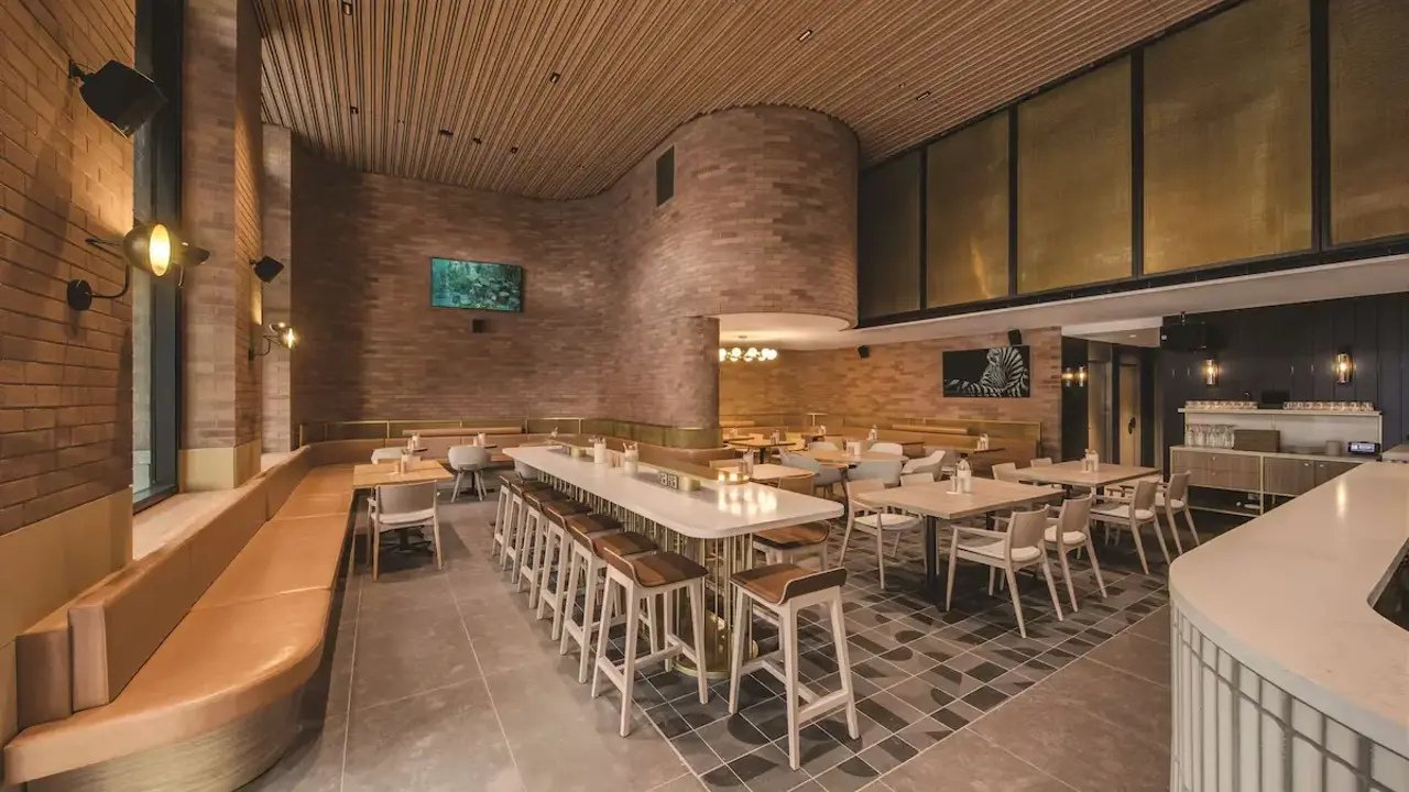 Vibe Hotel Sydney Darling Harbour Diining