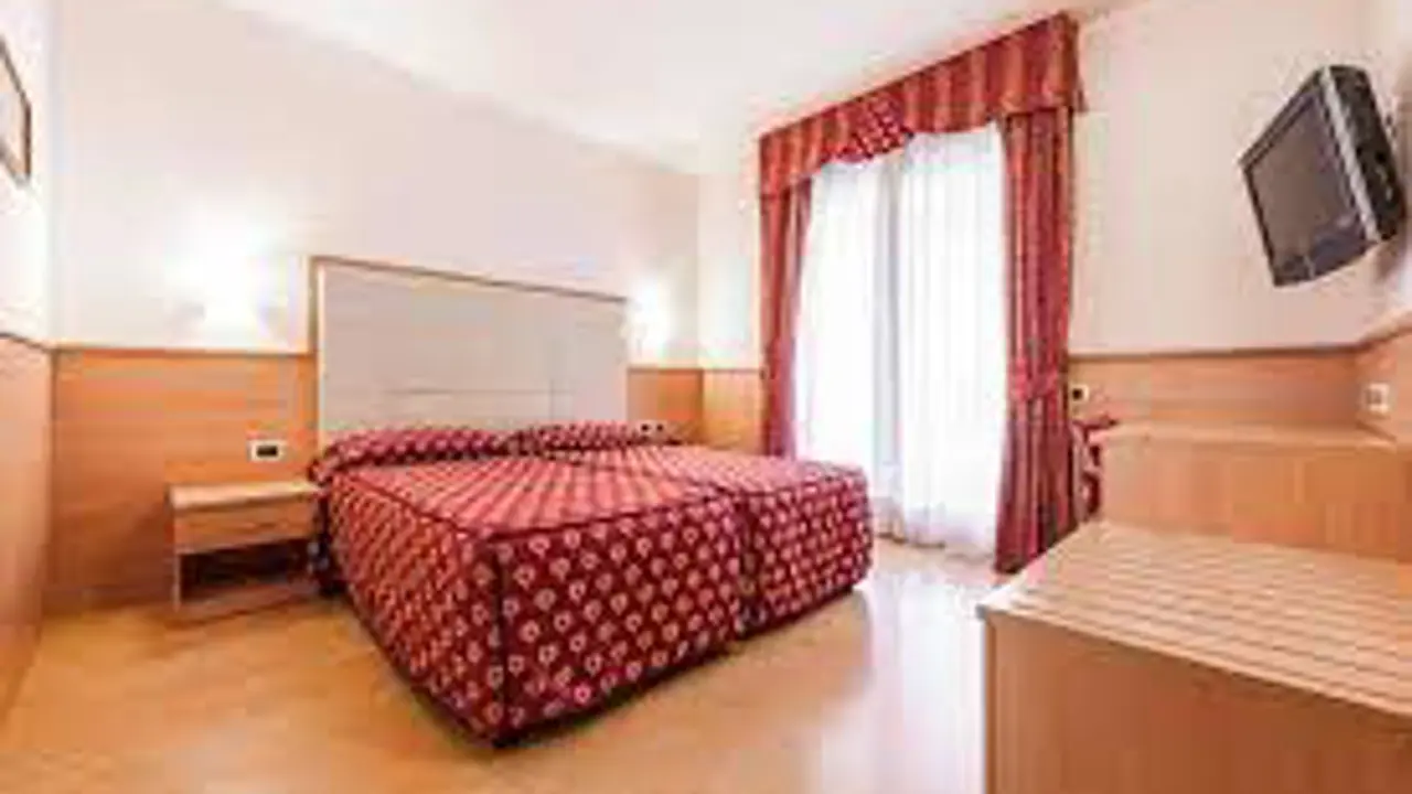 Club Hotel La Vela, Torbole Bedroom