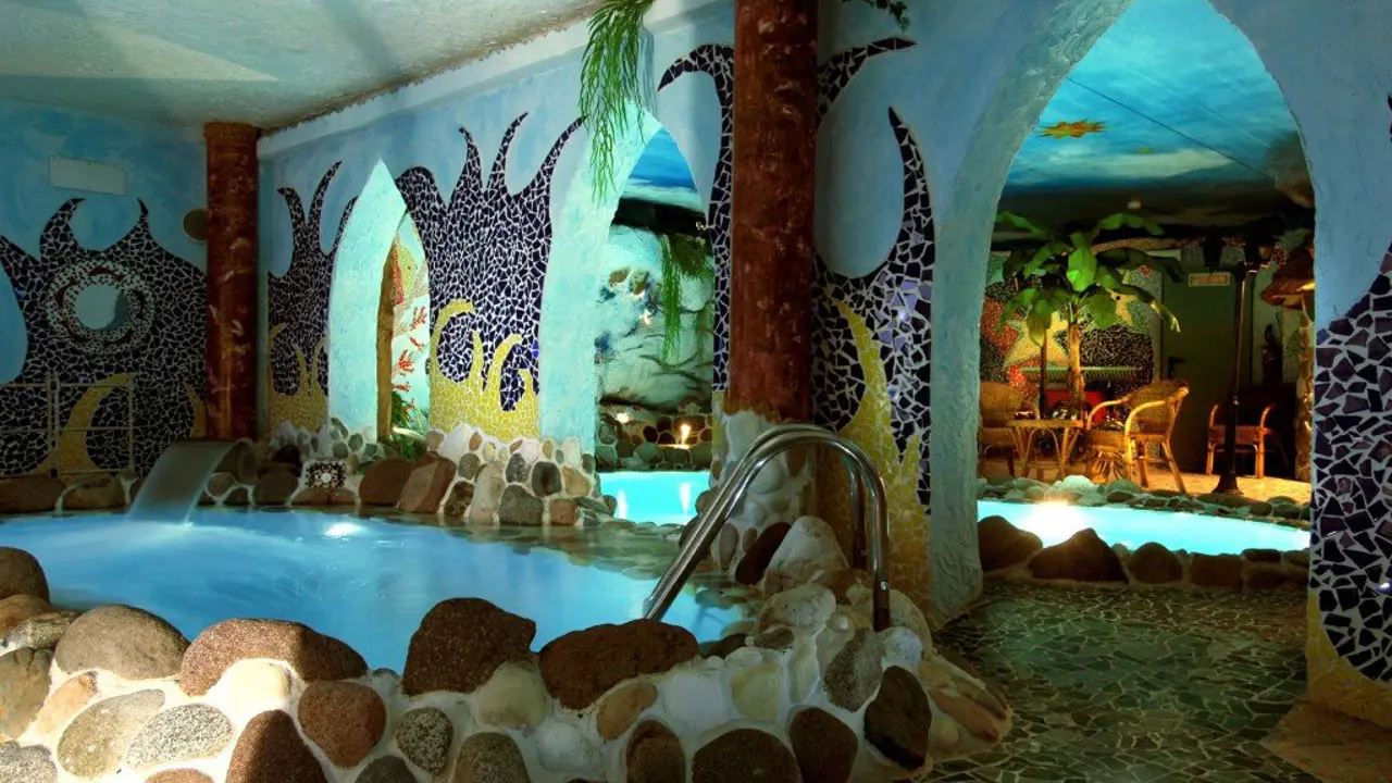 Piscine2 2000 1024X680