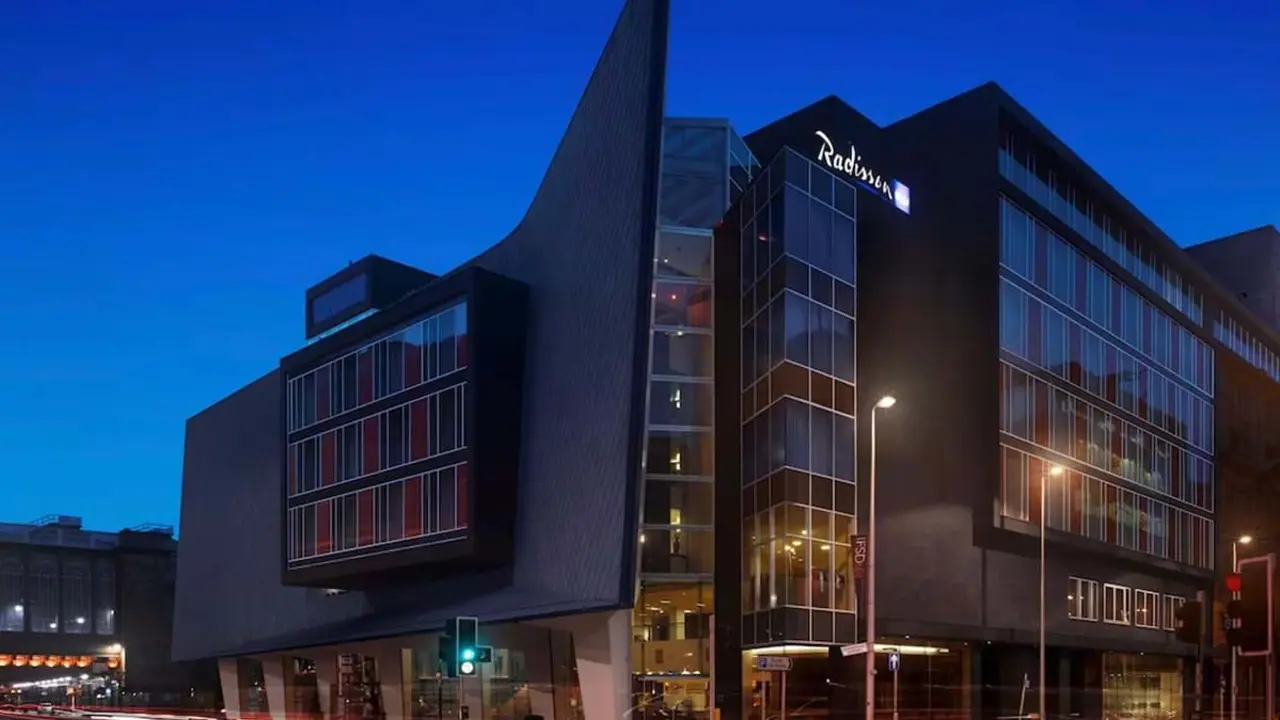 Radison Blu Glasgow Exterior