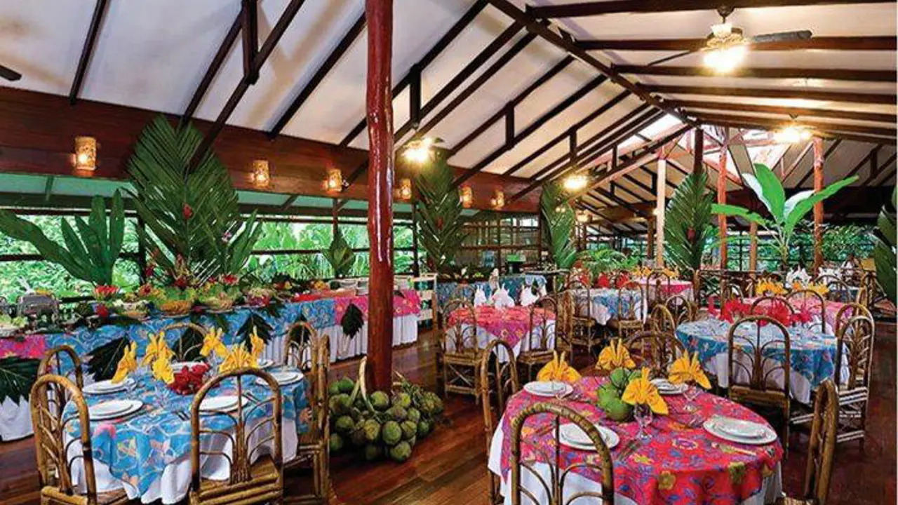 Pachira Lodge, Tortuguero Dining