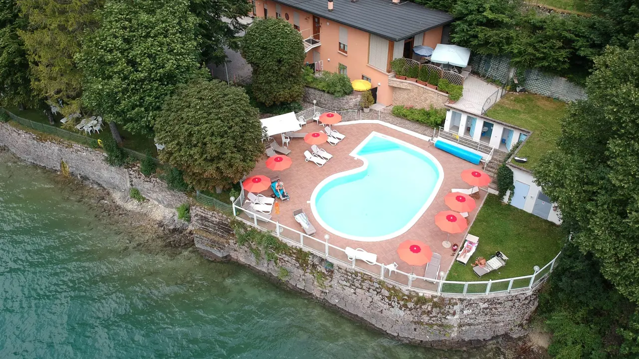 Piscina Lago Park Da Cielo Rid