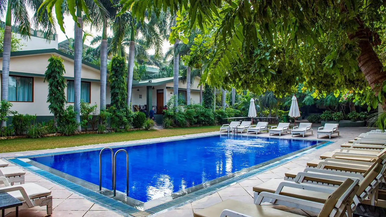 Solo India’S Golden Triangle, Shimla, And Amritsar’S Golden Temple Touring Hotels Image 9