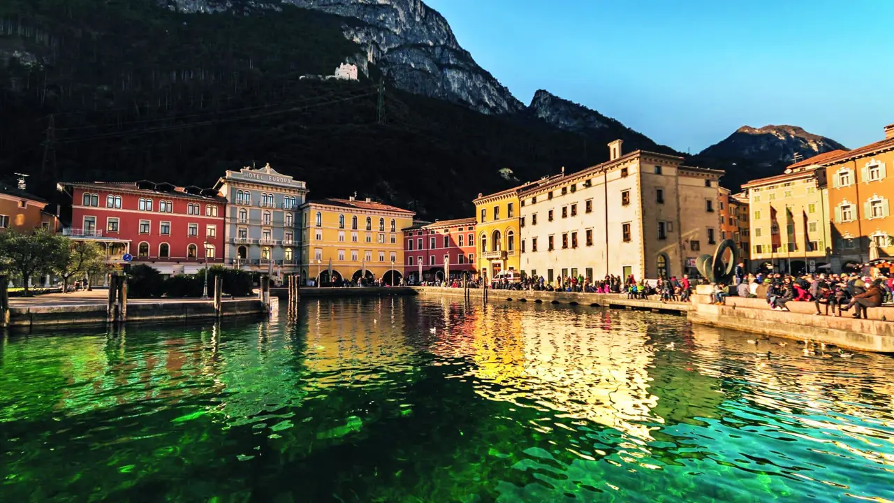 Hotel Antico Borgo Riva Del Garda Exterior Comp