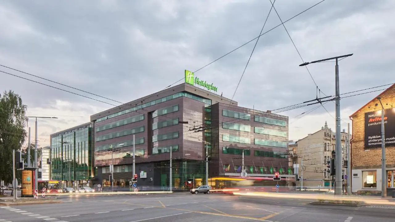 Holiday Inn, Vilnius Exterior