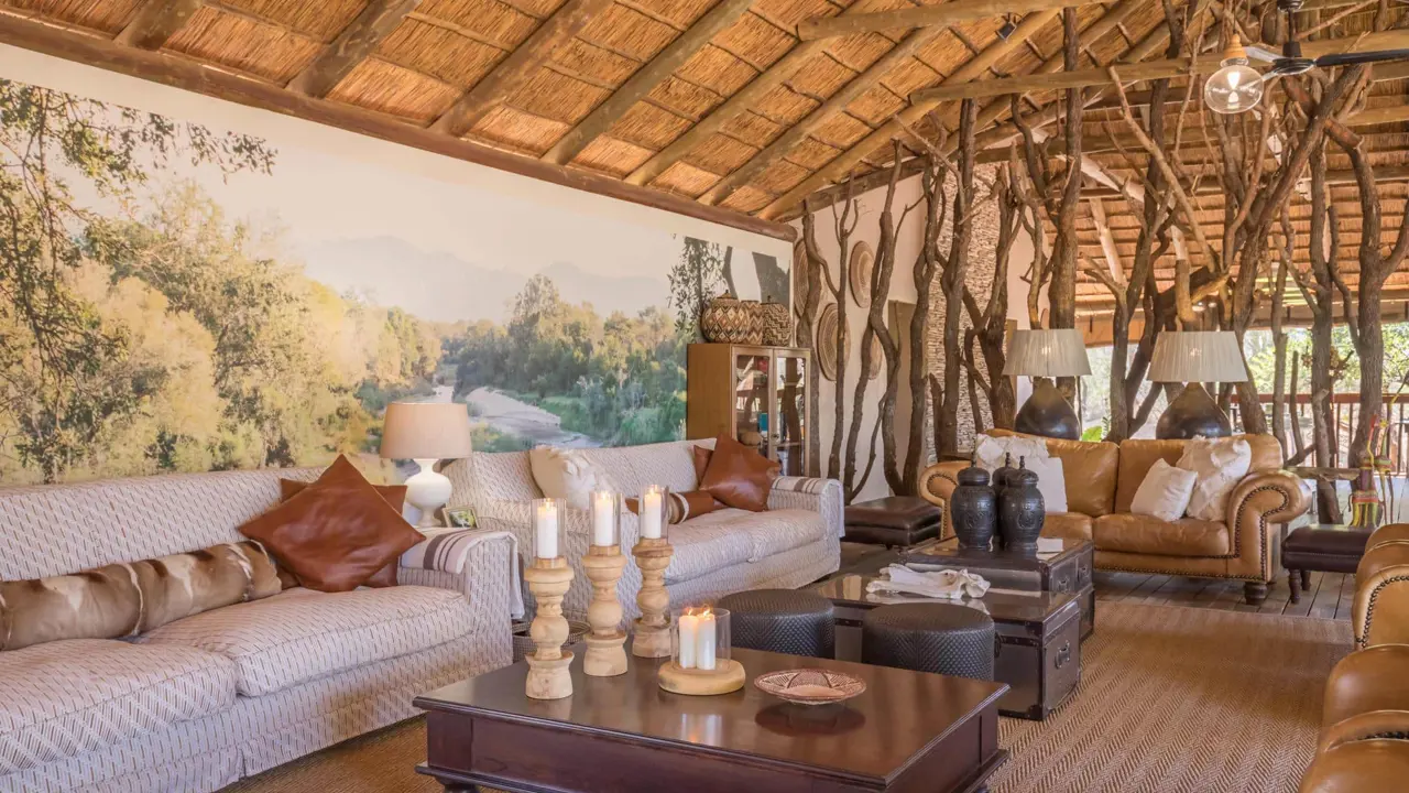 Chisomo Safari Lodge Lounge