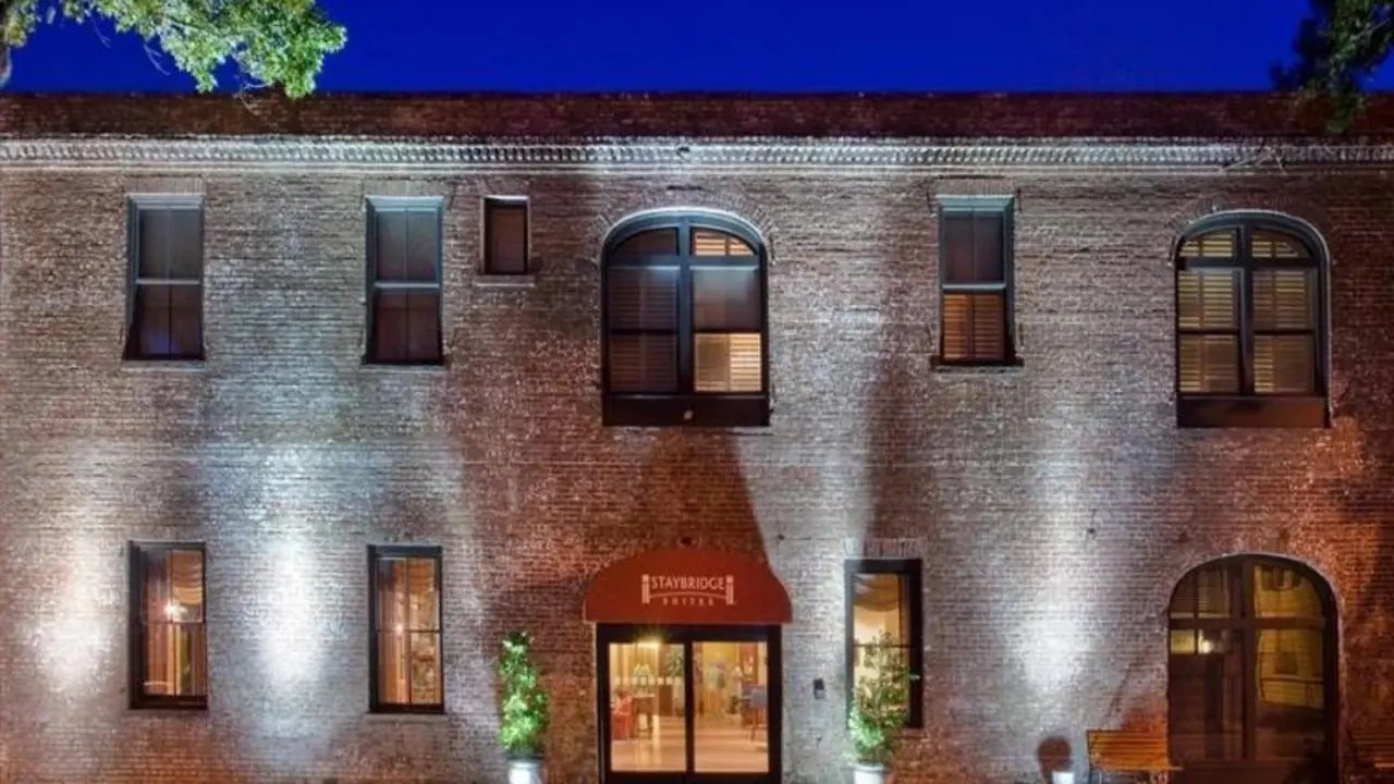 Staybridge Suites Savannah Historic District, Savannah Exterior