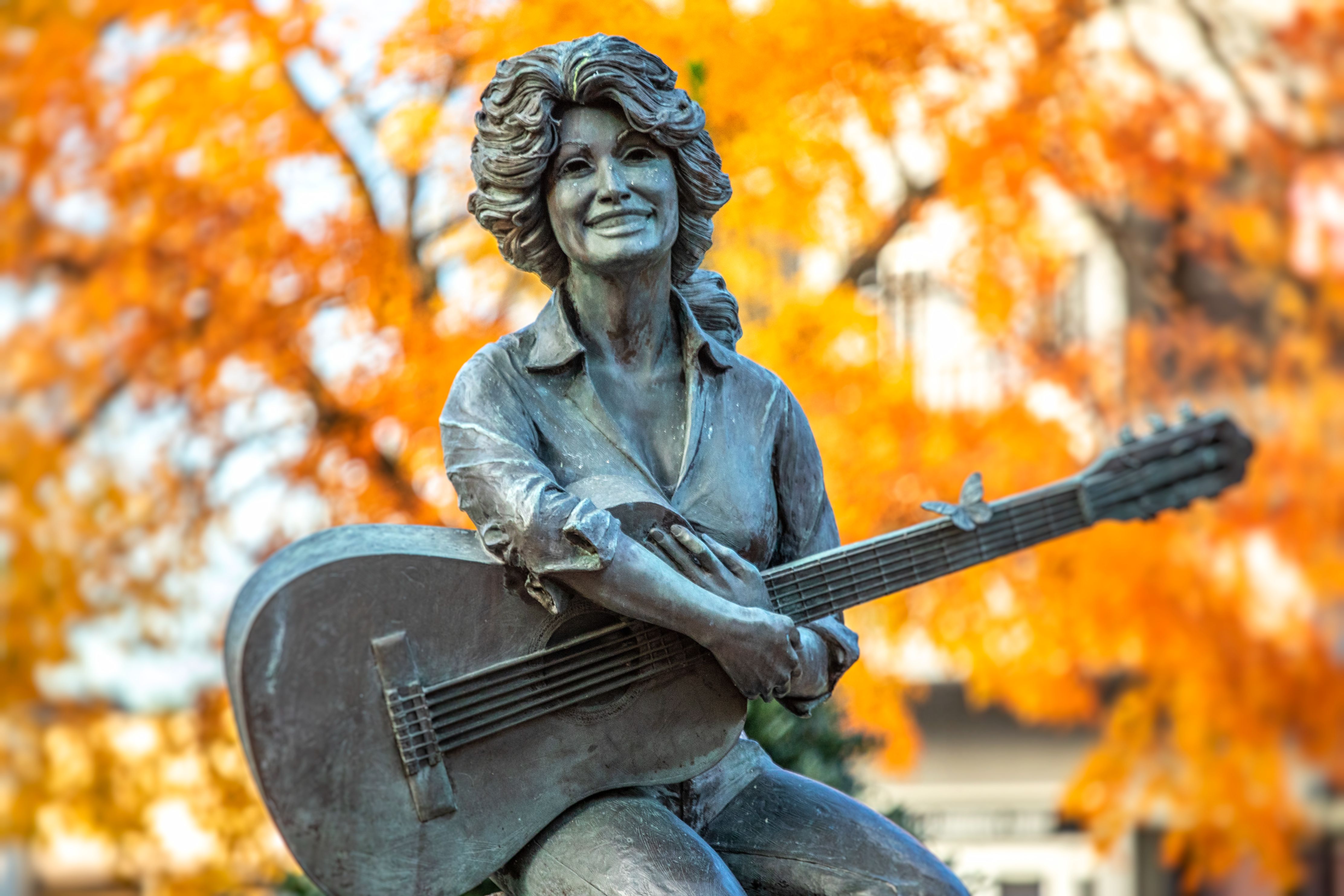 Dolly Parton Statue