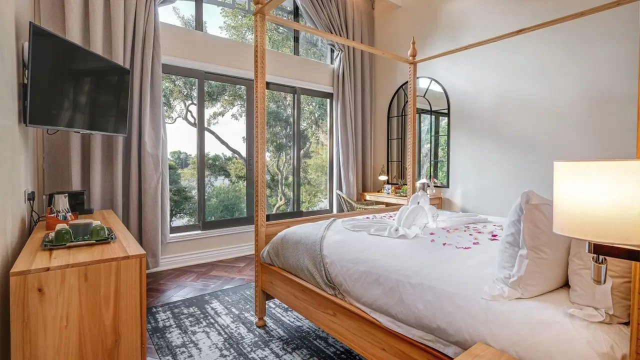 Palm River Hotel, Bedroom 1