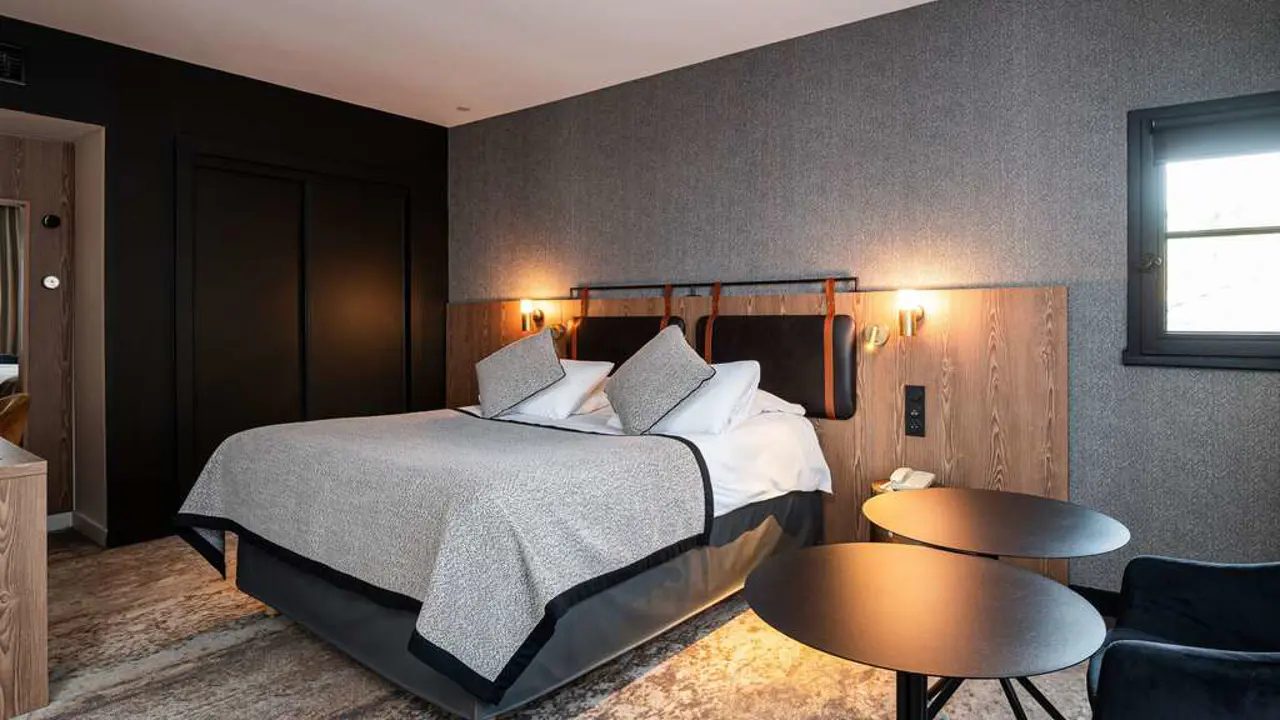 Carcassonne Mercure Room