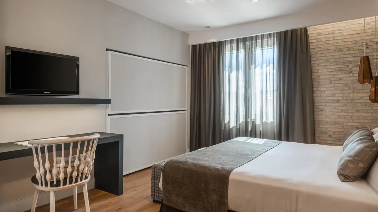 Hotel Catalonia Gran Via Madrid, Madrid Bedroom