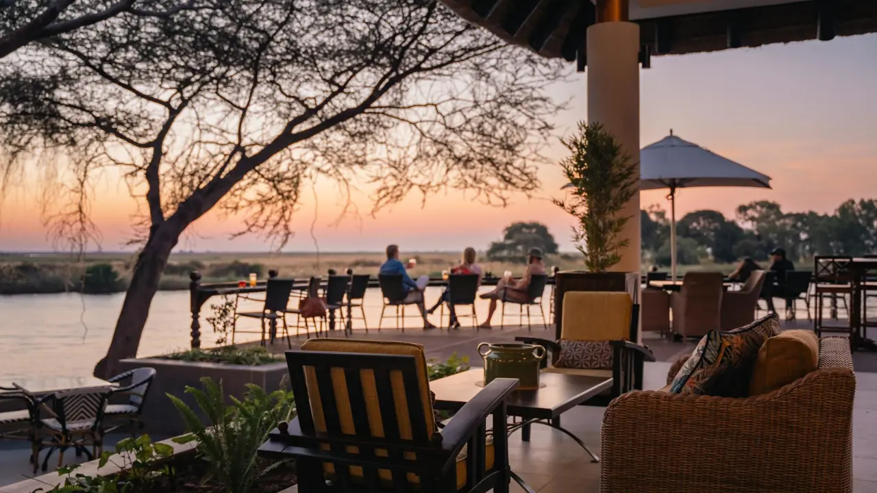 Chobe Safari Lodge, Monkey Bar