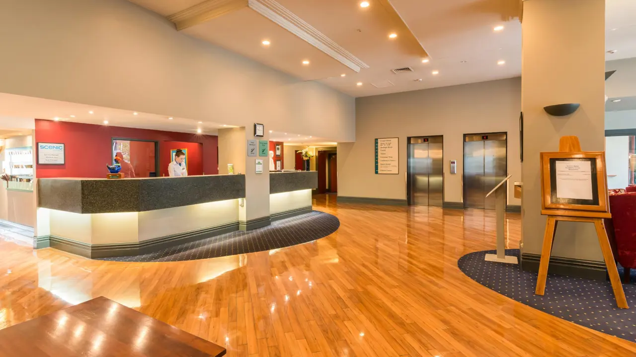 Scenic Hotel Southern Cross, Reception