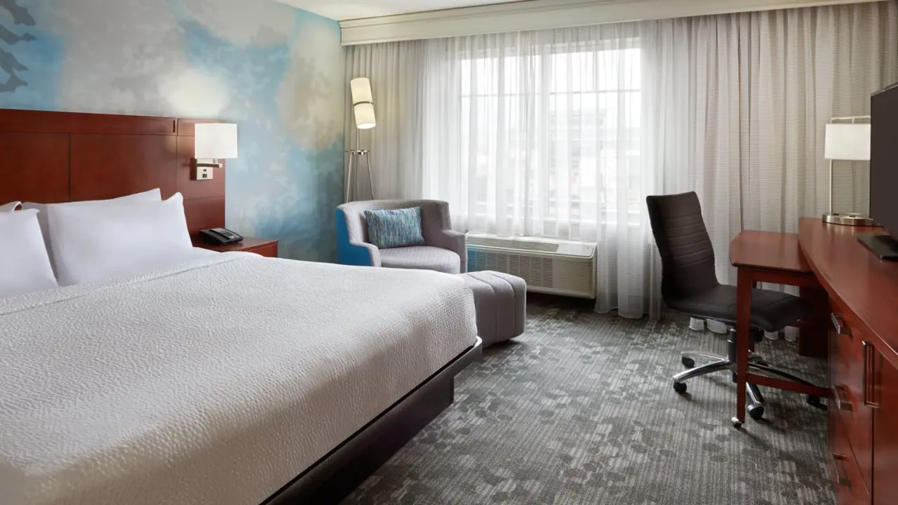 Courtyard Ottawa Room