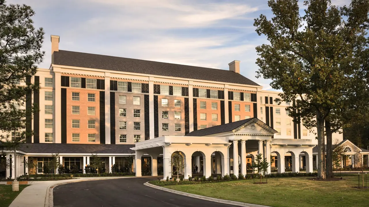 Front view of The Guest House at Graceland, showcasing its grand Southern-style entrance and elegant multi-storey façade