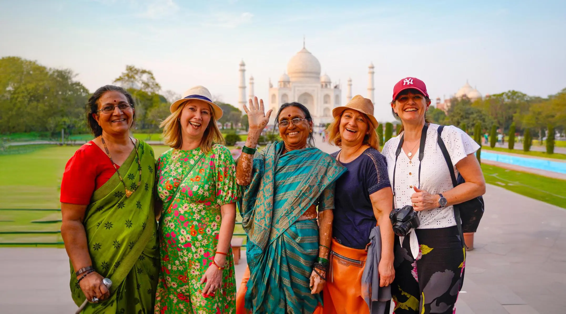 Group In Fron T Taj Mahal Agra Reduced
