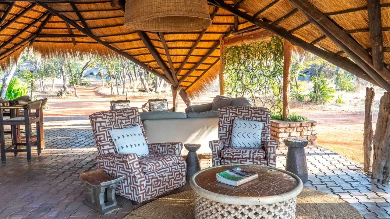 Sable Valley Lodge, Hwange Exterior Lounge