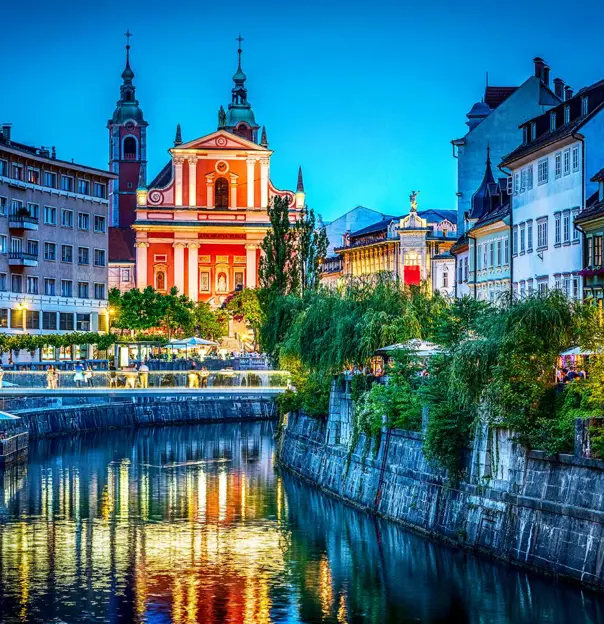 1920 AS 239372443 Ljubljana, Slovenia