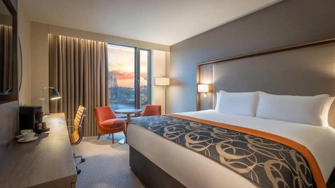 Clayton Hotel Glasgow 1