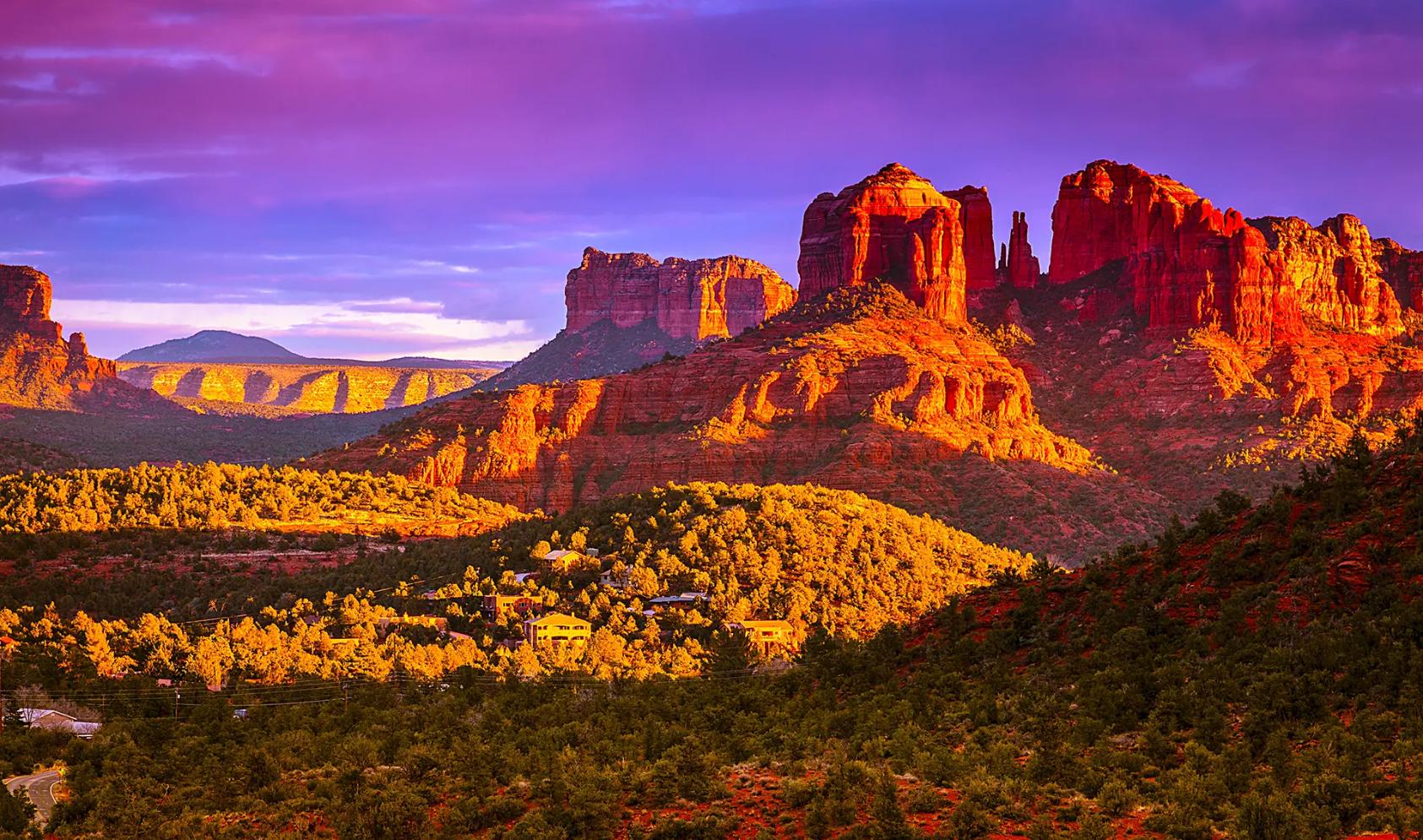 Striking view of Cathedral Rock in Sedona, Arizona, with its distinctive red sandstone formations