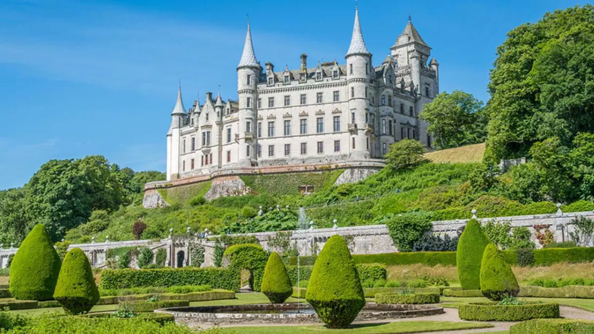 Nmh Dunrobin Castle