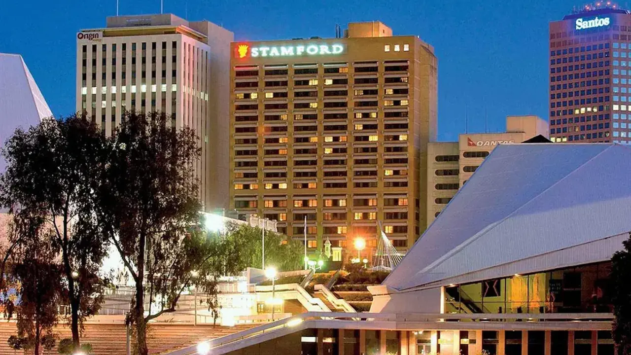 Stamford Plaza Adelaide Exterior