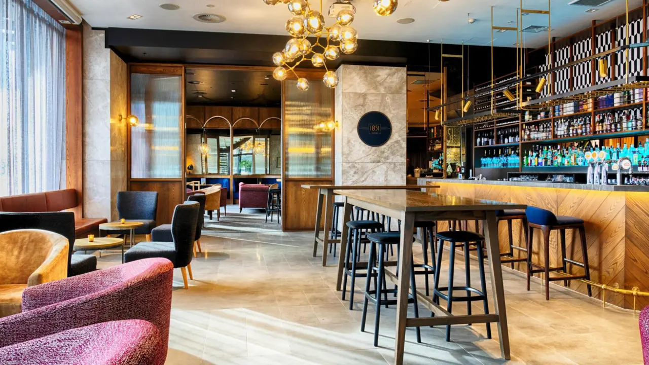 Crowne Plaza, Christchurch, Bar